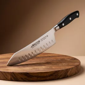   Santoku japán kés, 18 cm kovácsolt pengével, Arcos Riviera, fekete szegecselt nyéllel