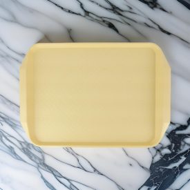   Műanyag Md tálca, bézs polipropilén, csúszásgátlós felülettel