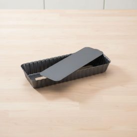   Tortaforma bordázott, ferde éllel, kivehető alap, téglalap, 20×8 cm