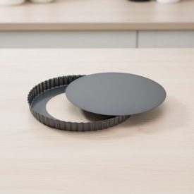   Tortaforma bordázott, ferde éllel, kivehető alap, négyzet, 18 cm