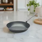Kékacél serpenyő, 36 cm, La Lyonnaise, de Buyer
