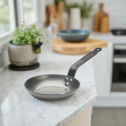 Vasserpenyő, 18 cm, Carbone Plus, de Buyer