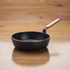 Mély serpenyő, 24 cm, bükkfanyéllel, tapadásmentes, de Buyer