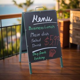 Utcai információs tábla, 50×55×85 cm