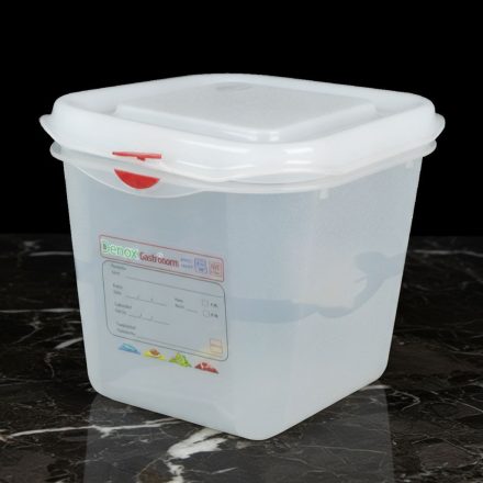 GN edény, 1/6 150 mm, 2,6 l, légmentesen záró fedővel, polipropilén