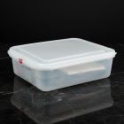 GN edény, 1/2 100 mm, 6,5 l, légmentesen záró fedővel, polipropilén