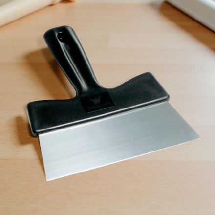 Spakli műanyag nyéllel, prémium, penge 145 mm széles