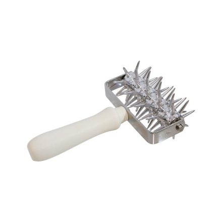 Tésztavágó, tüskés, 12 cm, alumínium