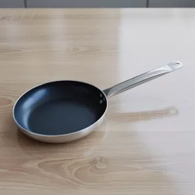   Alumíniumserpenyő, 24 cm, tapadásmentes, rm nyéllel, indukciós, Pujadas