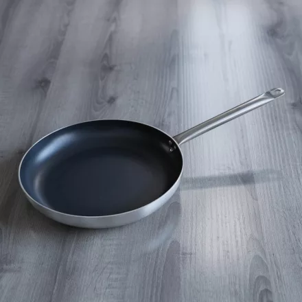 Alumíniumserpenyő, 36 cm, tapadásmentes, rm nyéllel, indukciós, Pujadas