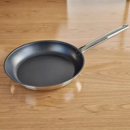 Rozsdamentes serpenyő, 36 cm, Excalibur extra kemény tapadásmentes, indukciós, Pujadas Inox-Pro Ergos