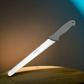   Arcos Colour Prof kenyérvágó, szeletelőkés, 30 cm-es hullámos penge, csúszásmentes markolat, színkódos