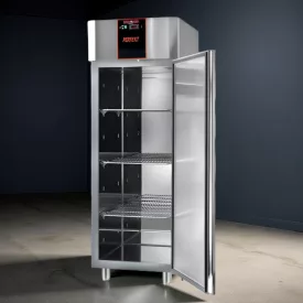   Rozsdamentes hűtőszekrény 3 db GN 2/1 polc AF07PKMTN bruttó 700 lit.