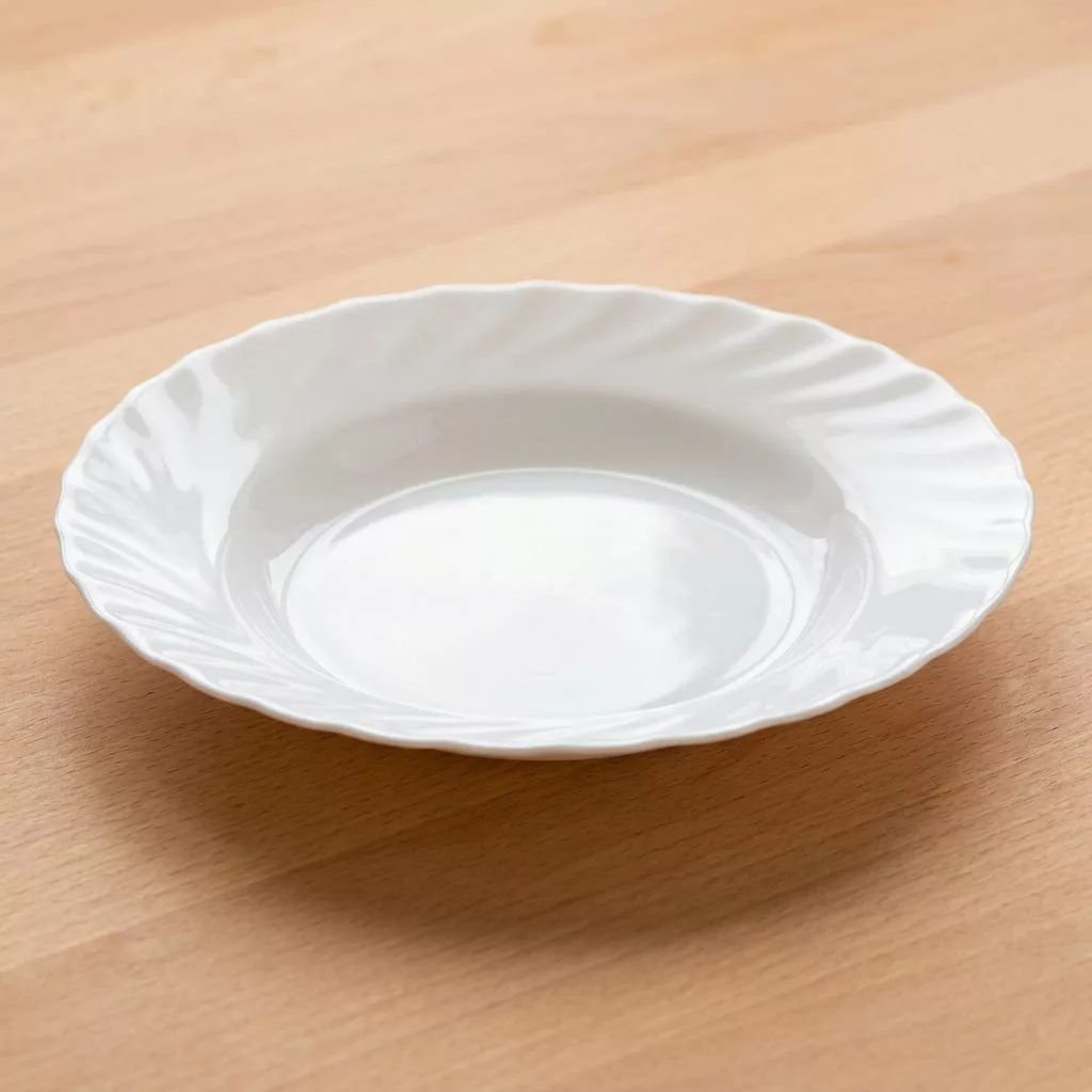Trianon mélytányér 22,5 cm, opálüveg