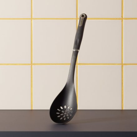 Szervírozókanál, perforált, 36 cm, gumírozott nyél, Let's Cook