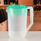 Kancsó zöld tetővel, mércés, 1,8 l, polipropilén