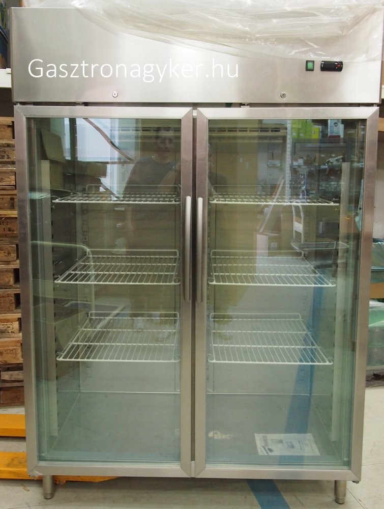 Két üvegajtós hűtővitrin Gn 2/1 polcmérettel, rozsdamentes, 1200 literes GNC1400L2G
