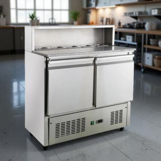 Miért a pizzaelőkészítő asztal hűtéstechnológiája és ergonómiája dönti el a konyha hatékonyságát?